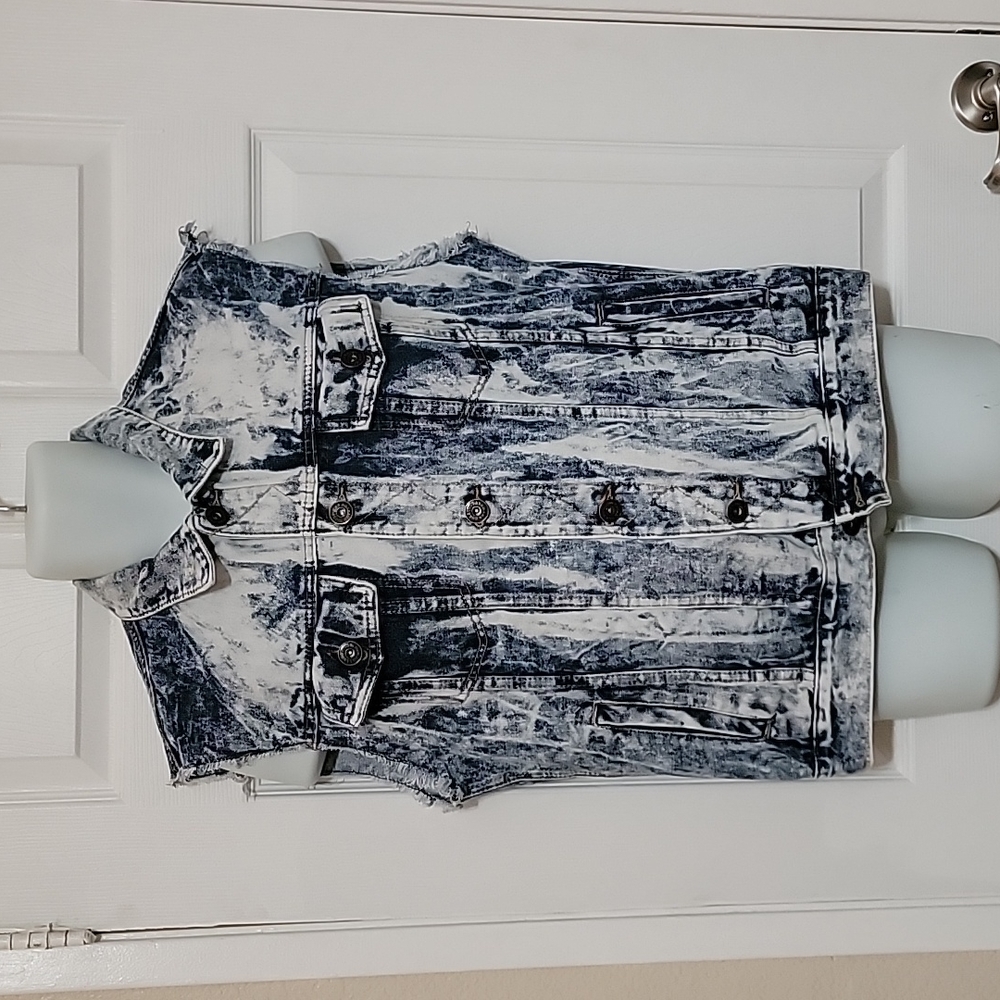 Rolling Paper Distressed Sleeveless Blue Jean Vest Jacket Denim